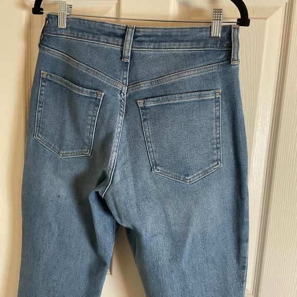 High-Waisted OG Straight Built-In Warm Ankle Jeans | Old Navy size 8P - Picture 8 of 12